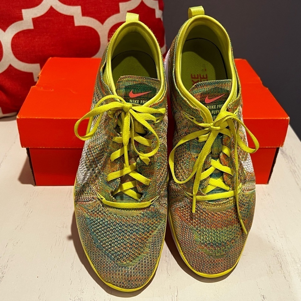 Like New: Nike Free Flyknit Running Sneakers. Wmns Size 9.5 Volt/White/Hot Lava - Picture 3 of 8
